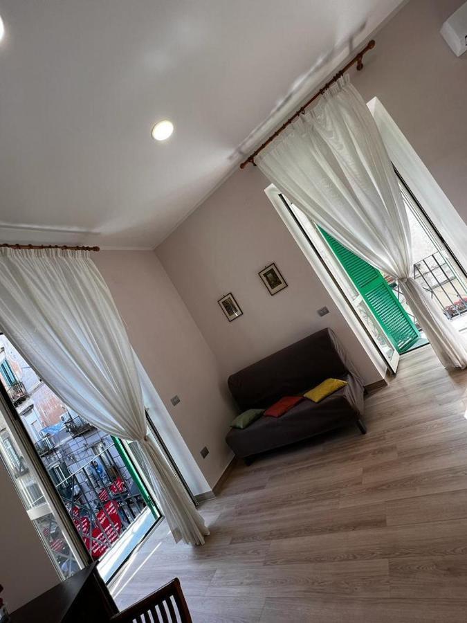Апартаменты A Casa E Mamma' Неаполь Экстерьер фото